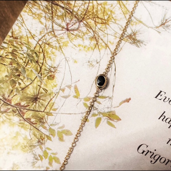 Chain Necklace with Jet-Colored Glass - Picture 3 of 4